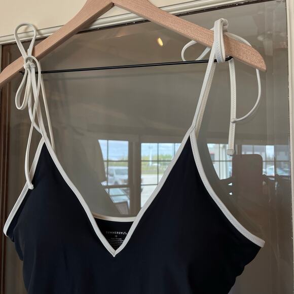 Summersalt The Contrast Strap Backflip One Piece Swimsuit Black White Size 12‎ - Picture 7 of 13